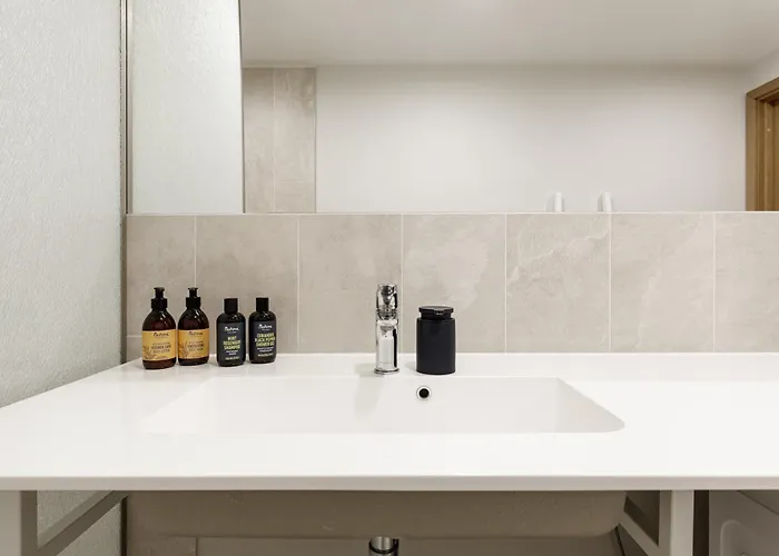 Dreamstay - Trendy Rotermann Quarter With Balcony