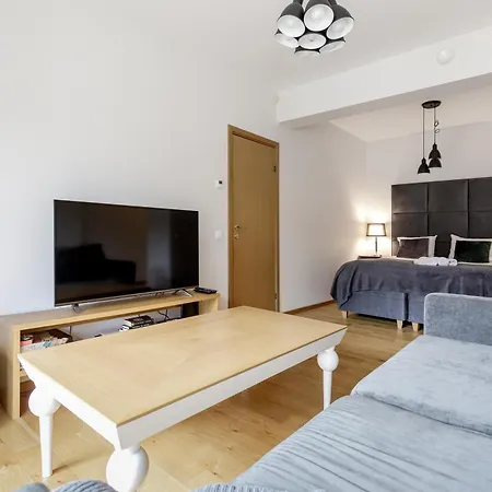 Dreamstay - Trendy Rotermann Quarter With Balcony